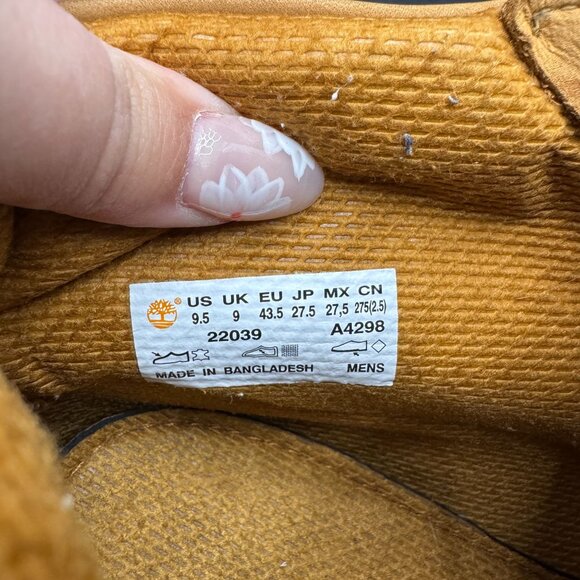 Timberland Men's Classic Waterproof Chukka Boots Wheat Nubuck 22039, Size 9.5 - Picture 10 of 10